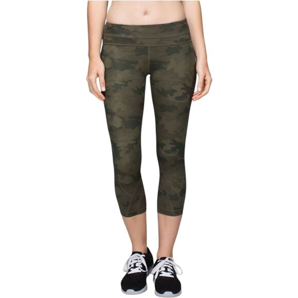 Lululemon Run Inspire Crop II All Luxtreme Savasana Camo Fatigue Green Sz 6 NEW - Picture 6 of 14